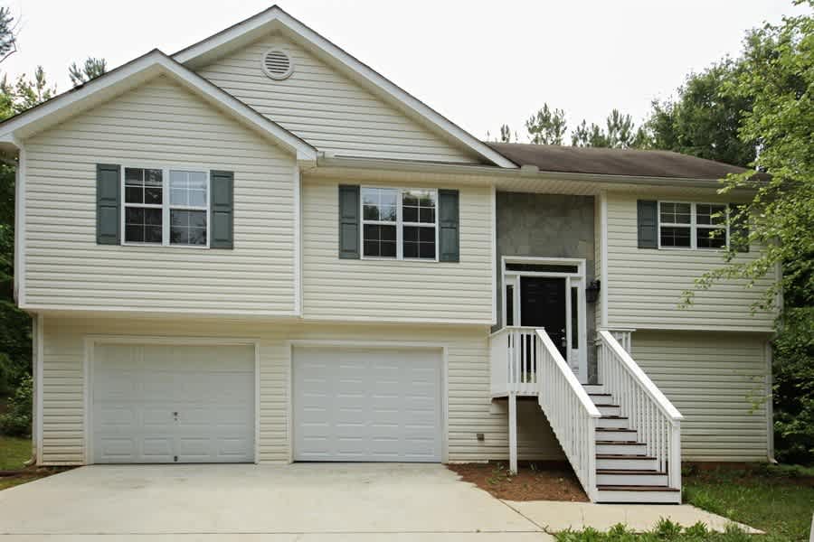 3-Bed House for Rent - 235 Macadamia Ct, Covington, GA