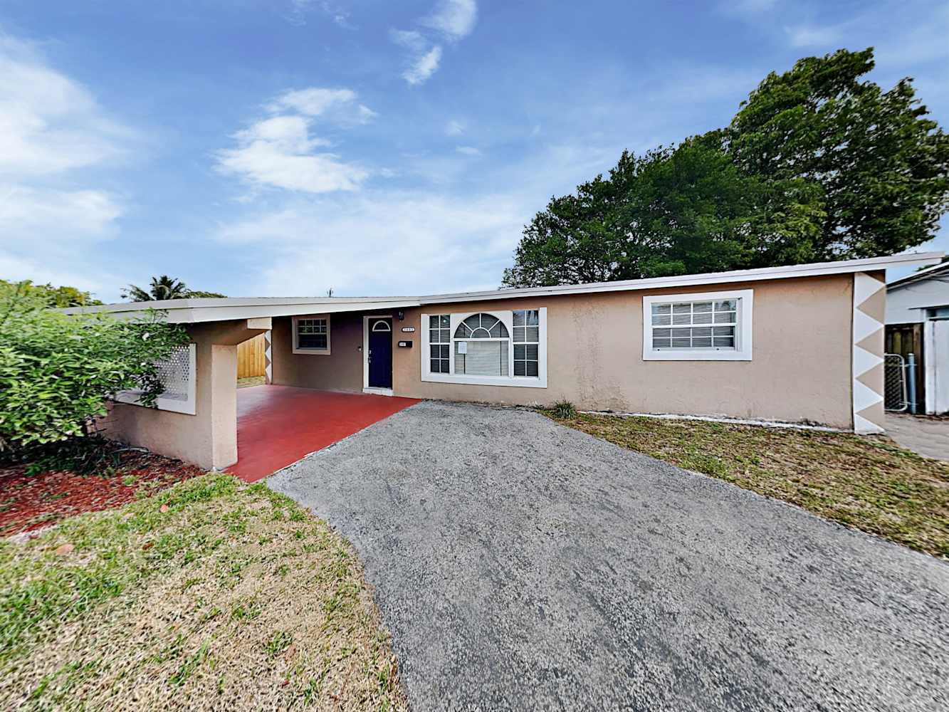 3-Bed Home at 2403 Jamaica Dr, Miramar