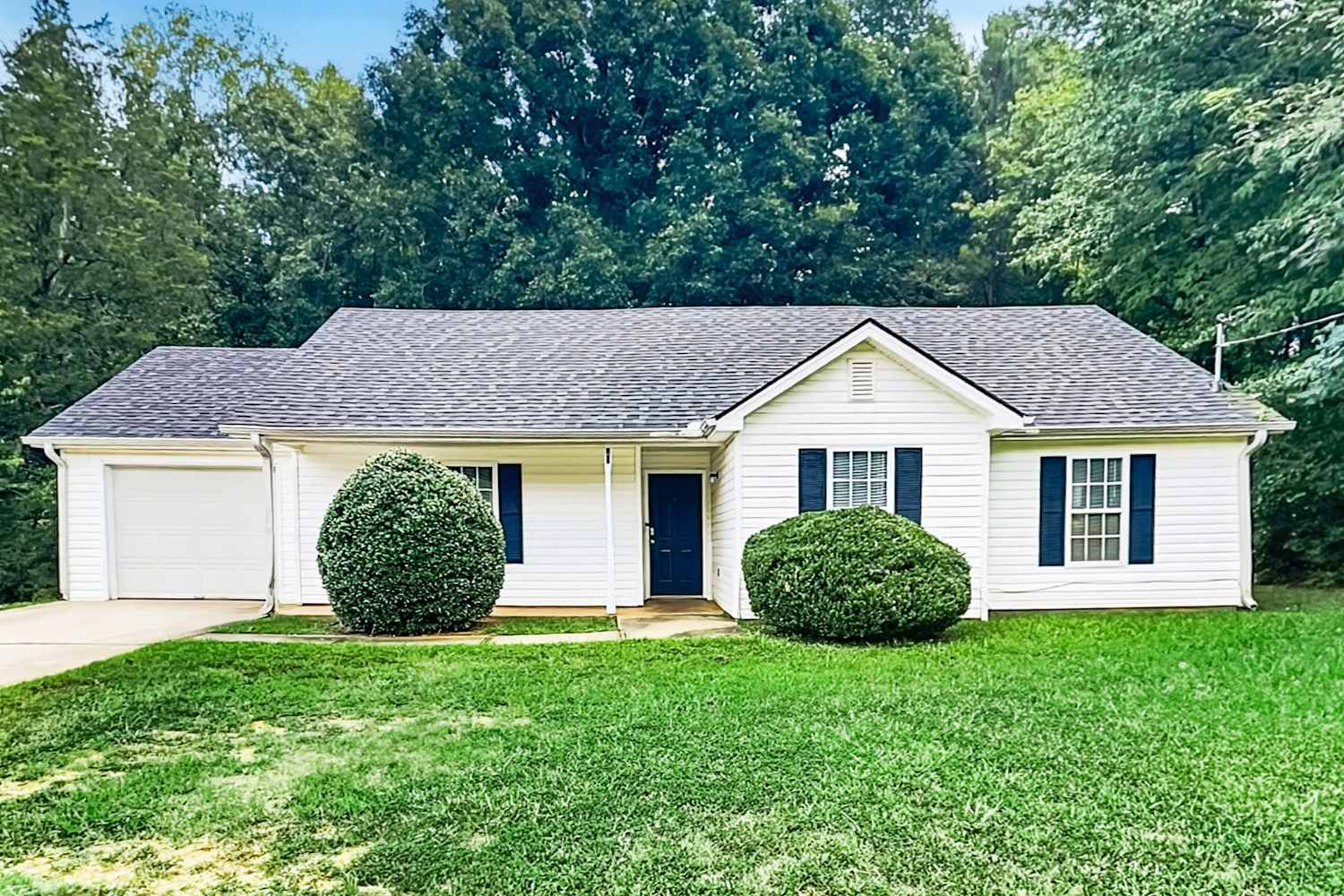 3 Bedroom House – 25 Whitehead Ct, Covington, GA 30016