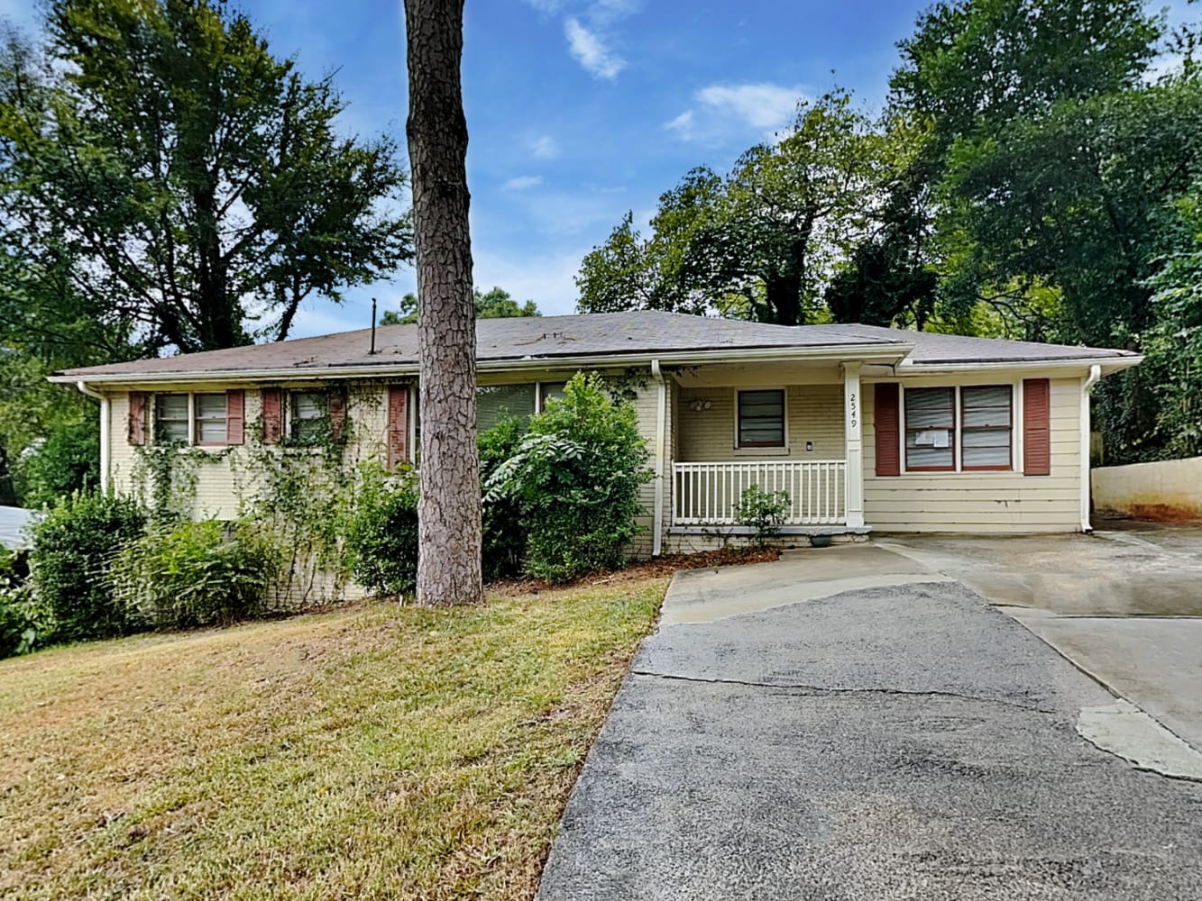 3 Bedroom House – 2549 Flagstone Dr SE, Atlanta, GA 30316