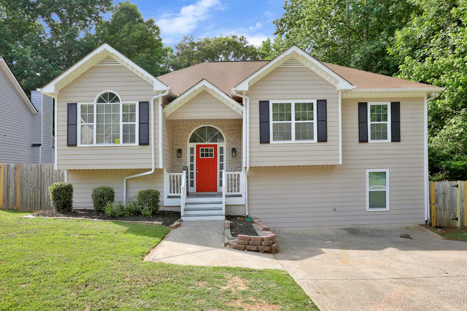 6 Bedroom House – 2609 Windage Dr Sw, Marietta, GA 30008