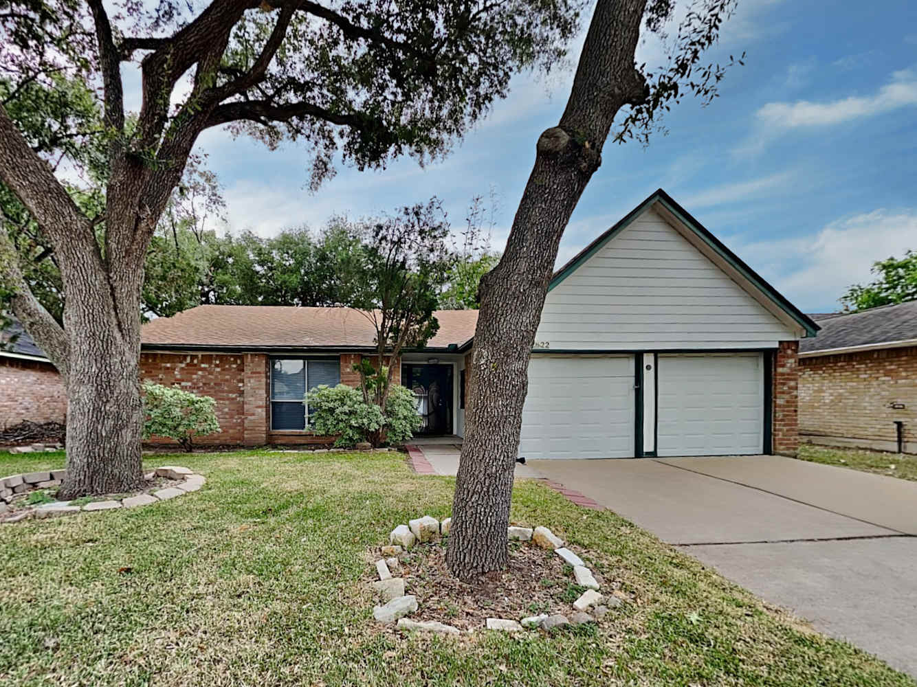 3-Bed House for Rent - 2622 Broomsedge Dr, Houston, TX