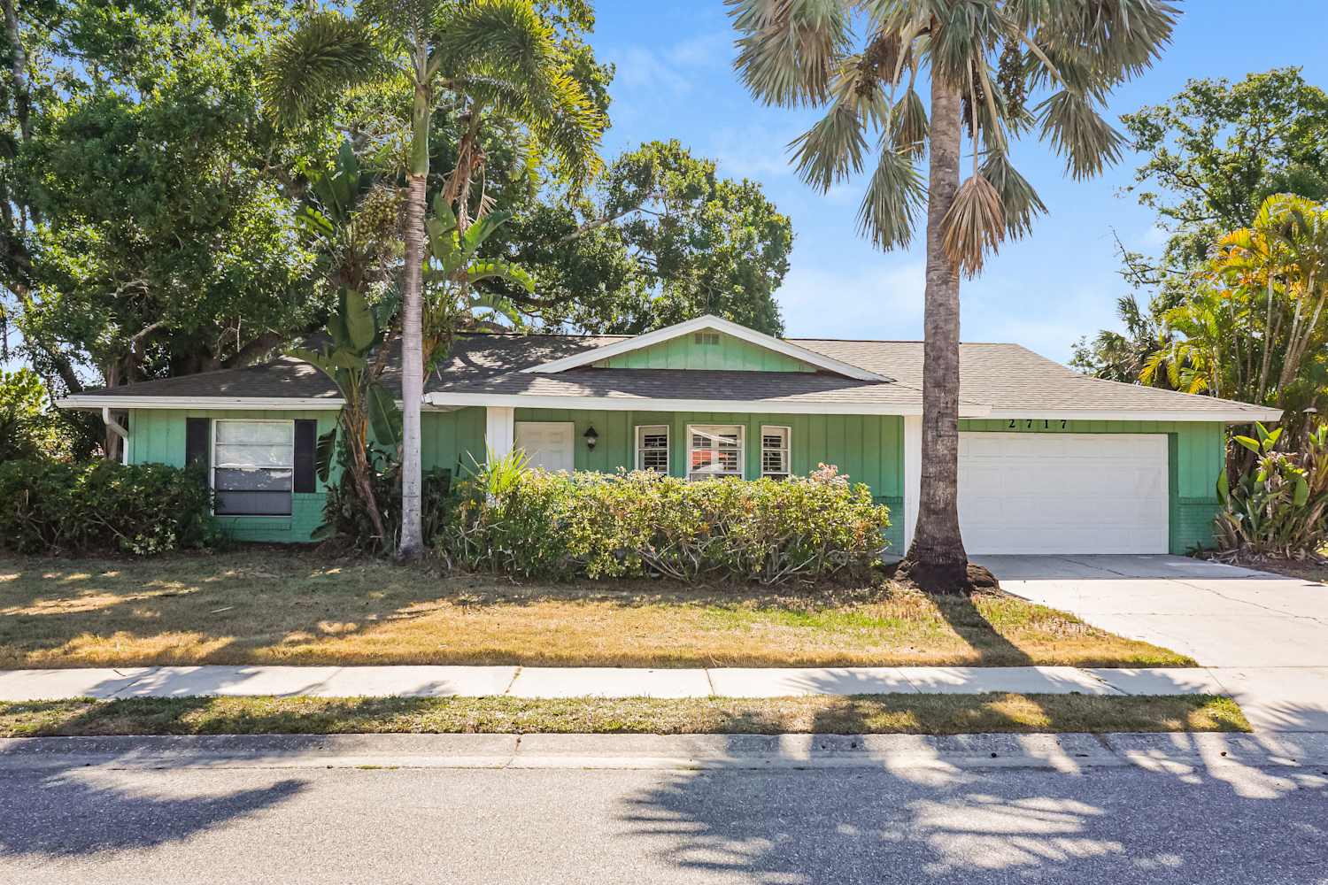 3-Bed House for Rent - 2717 Pursell Cir, Sarasota, FL