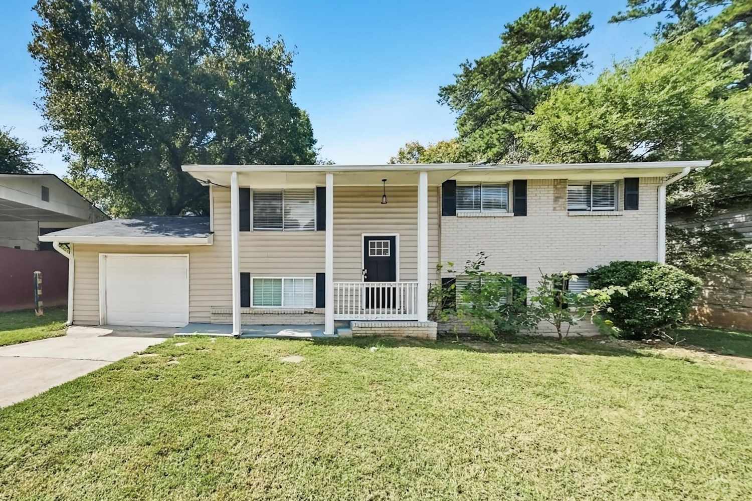 6 Bedroom House – 2959 Fairburn Rd Sw, Atlanta, GA 30331