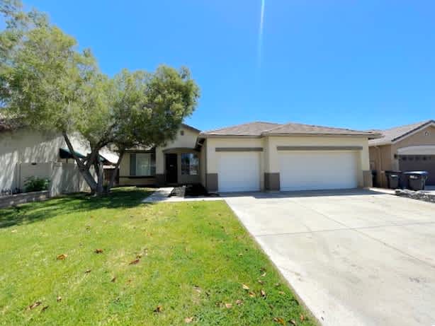 4-Bed Home at 29912 Morning Breeze Dr, Menifee