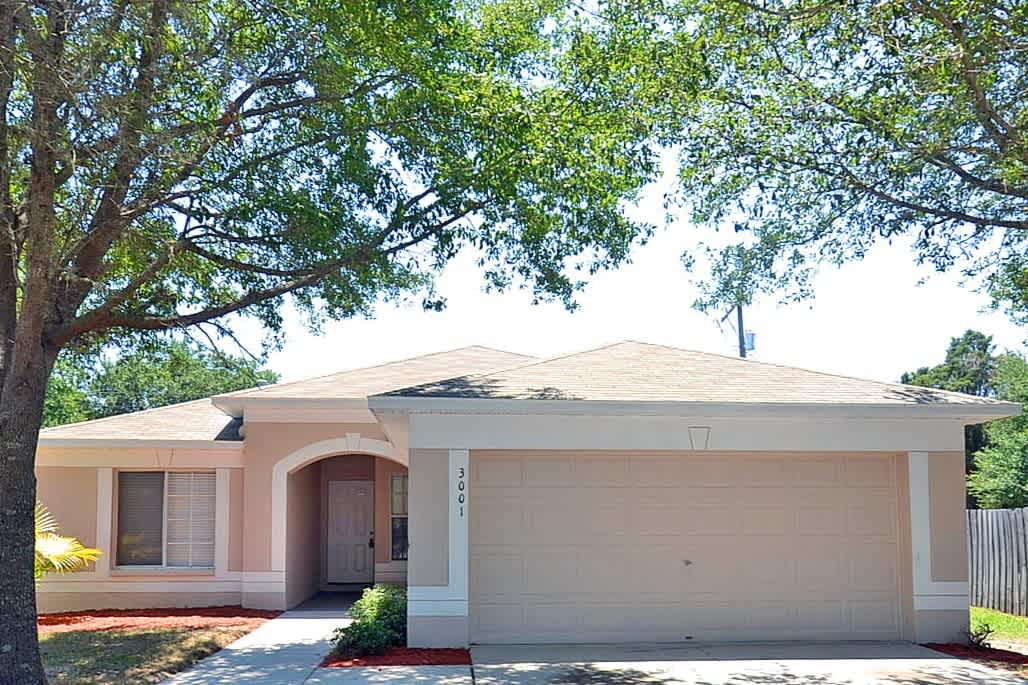 4-Bed Home at 3003 Summer House Dr, Valrico