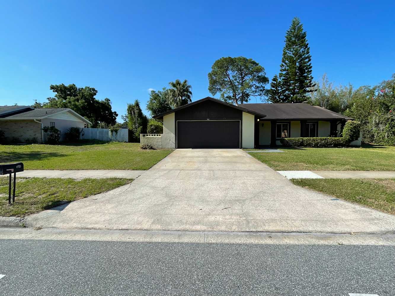 3-Bed House for Rent - 304 Larkwood Dr, Sanford, FL