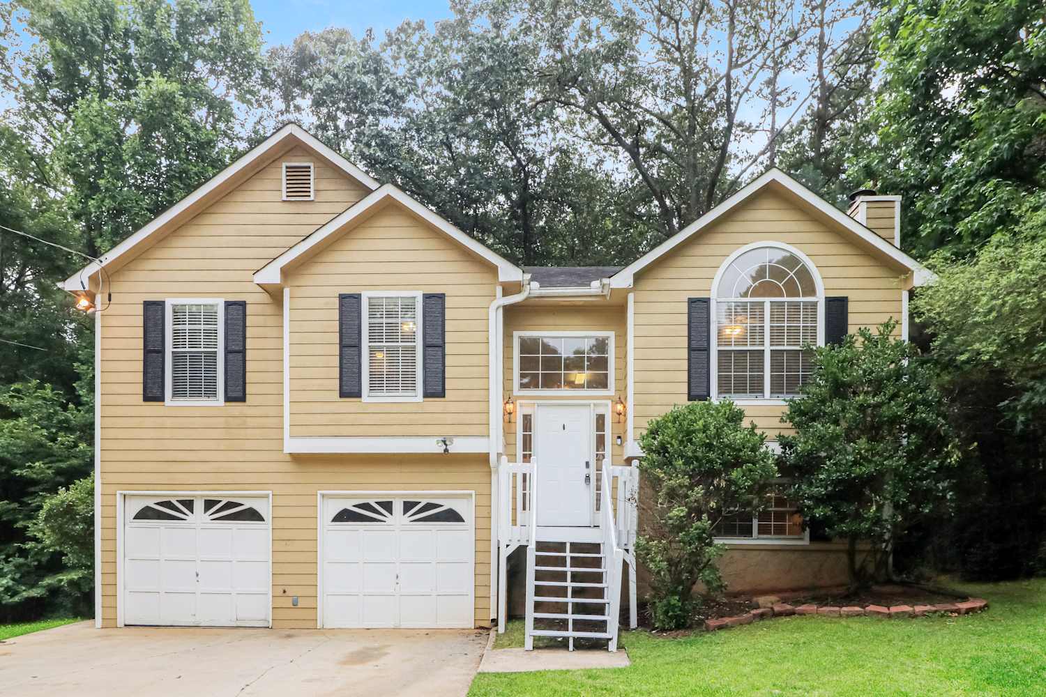 3 Bedroom House – 313 Collins Dr, Douglasville, GA 30134