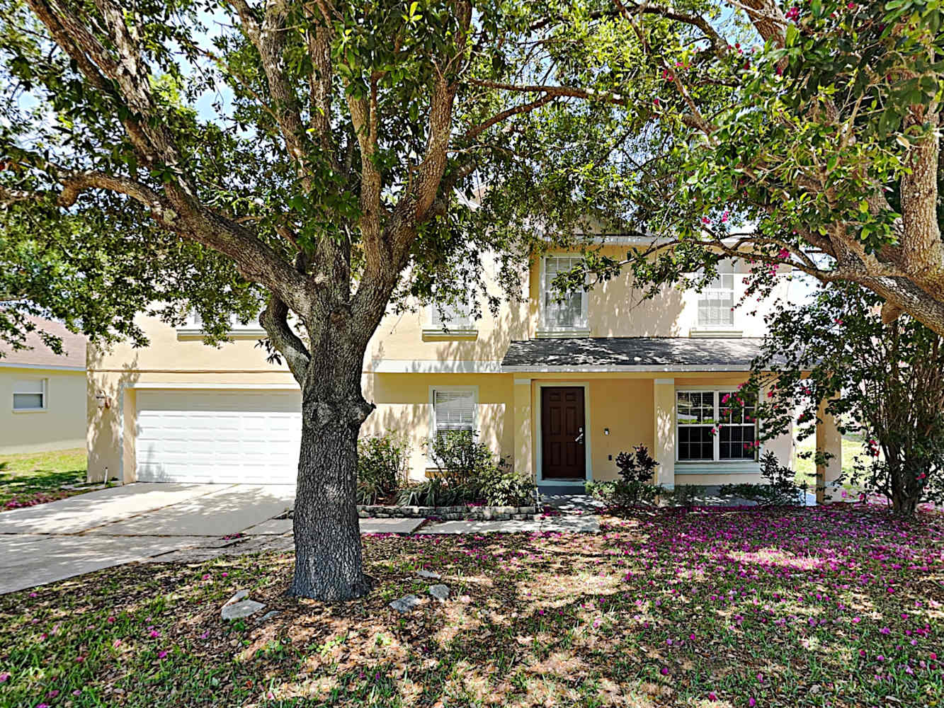 5-Bed Home at 317 Sky Valley St, Clermont