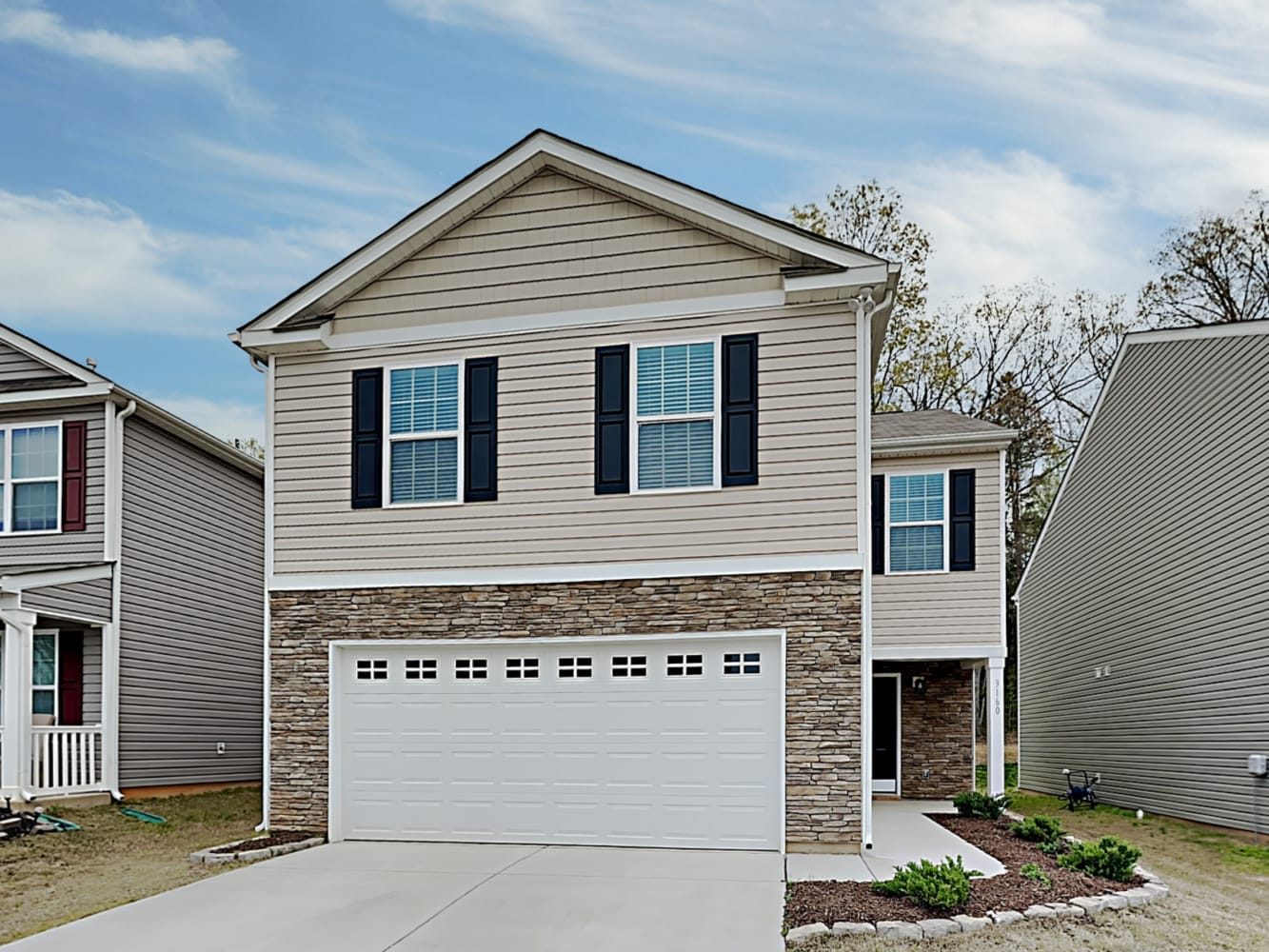 4-Bed House for Rent - 3160 Green Apple Dr, Dallas, NC