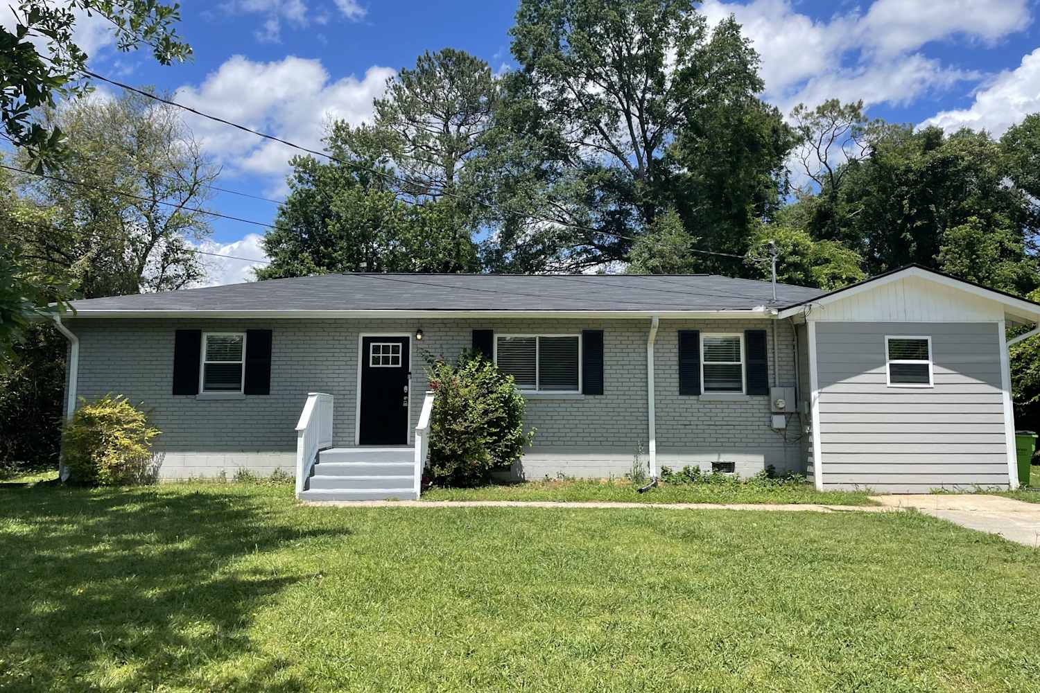 4 Bedroom House – 321 Hurt Rd Se, Smyrna, GA 30082
