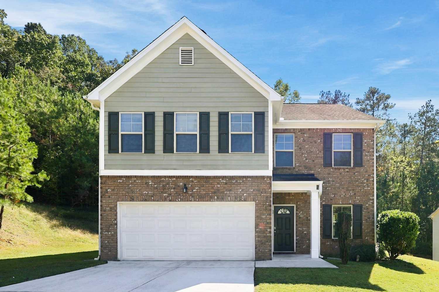 4 Bedroom House – 3375 Anneewakee Falls Pkwy, Douglasville, GA 30135