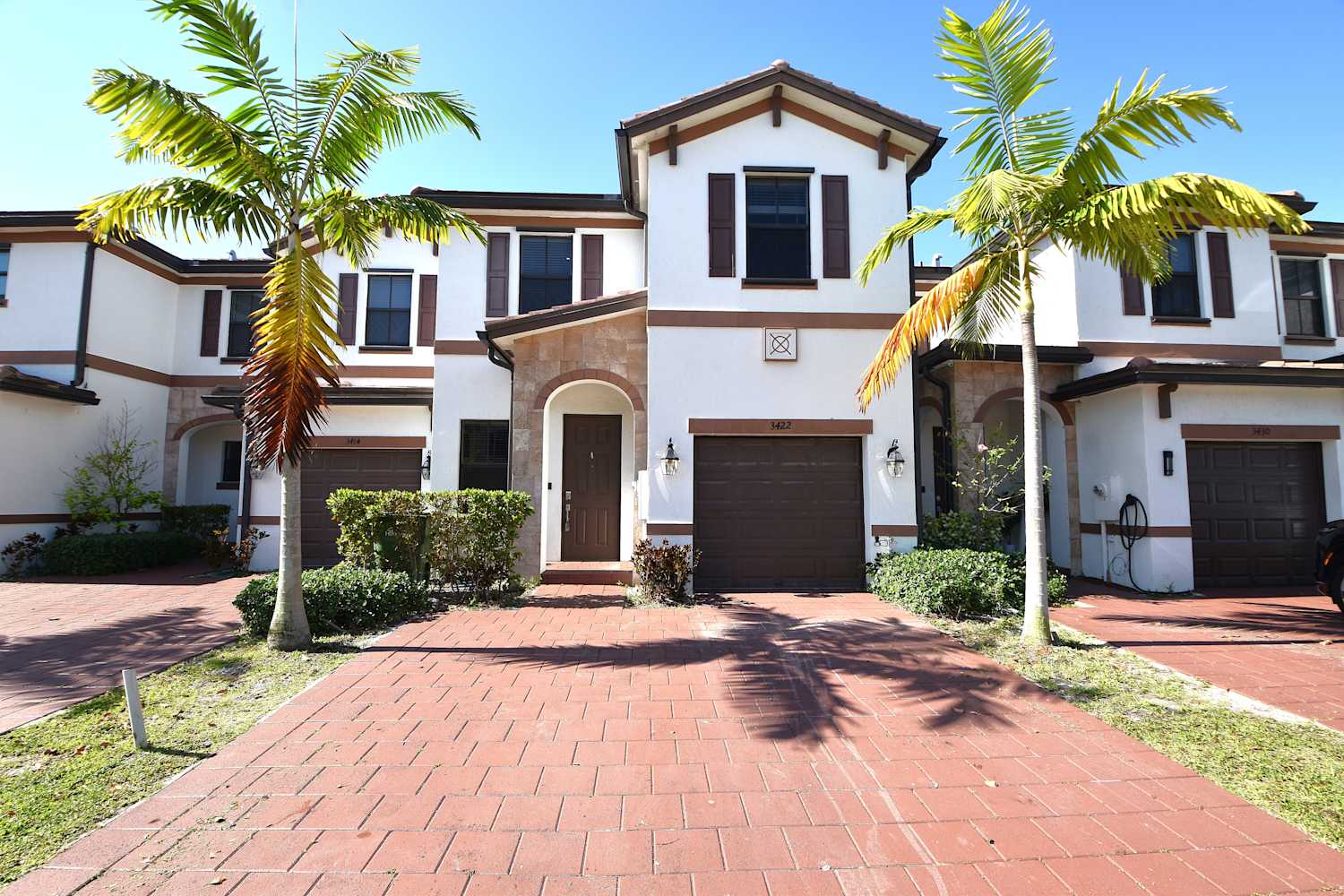 4-Bed House for Rent - 3422 W 106 Ter, Hialeah, FL