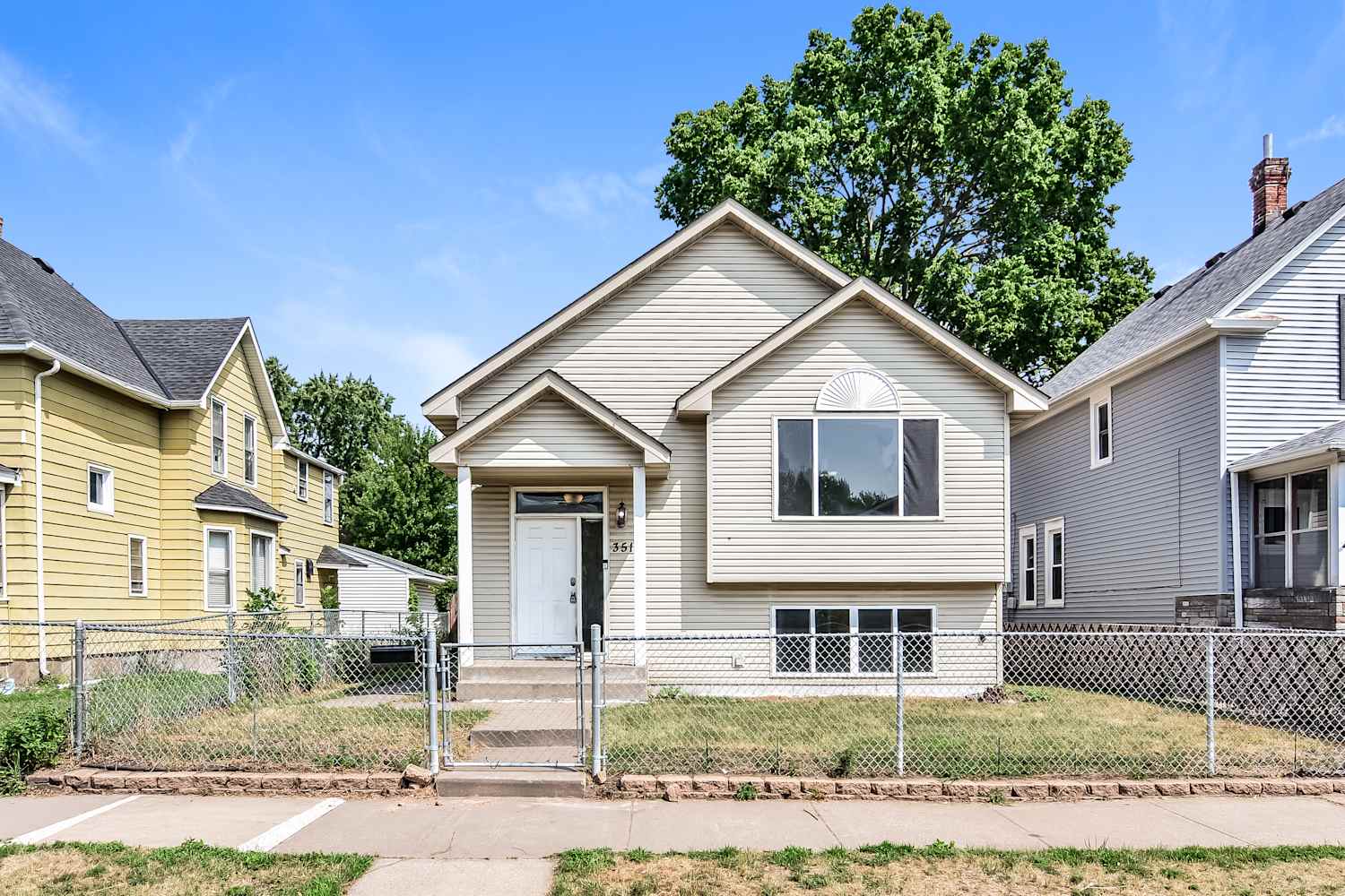 4-Bed House for Rent - 351 4th Ave S, South Saint Paul, MN