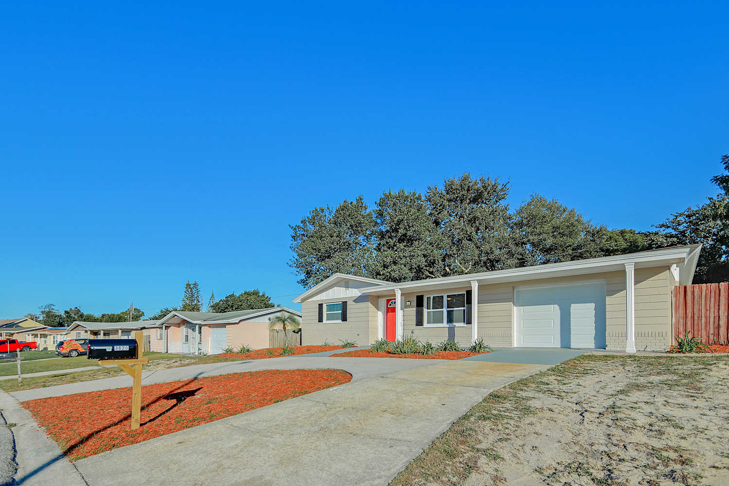 3-Bed Home in null, Holiday