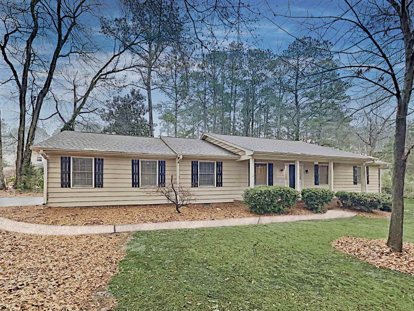 3-Bed Home at 3915 Plantation Dr, Marietta