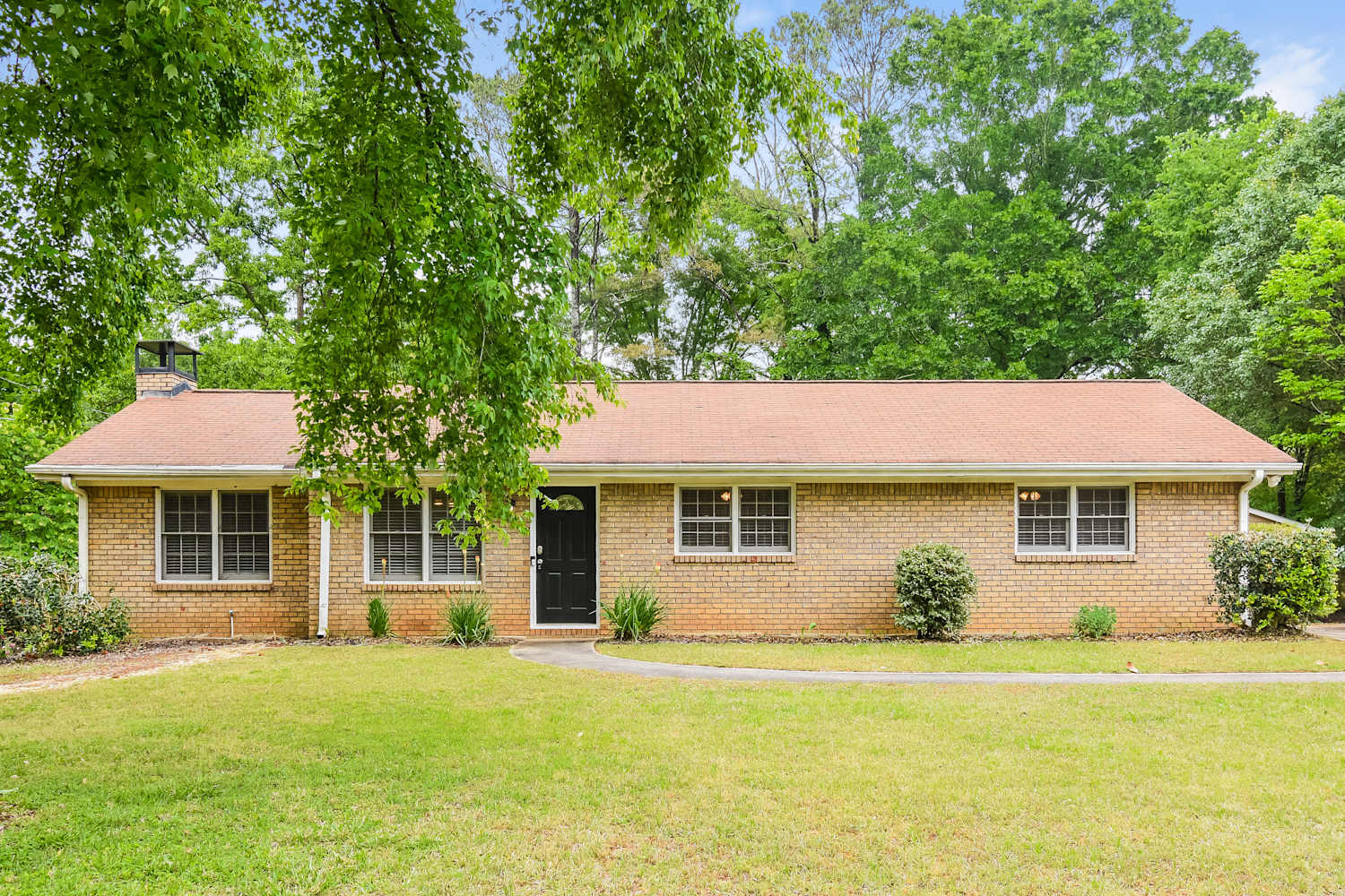 3-Bed Home at 406 Seneca Ct, Woodstock