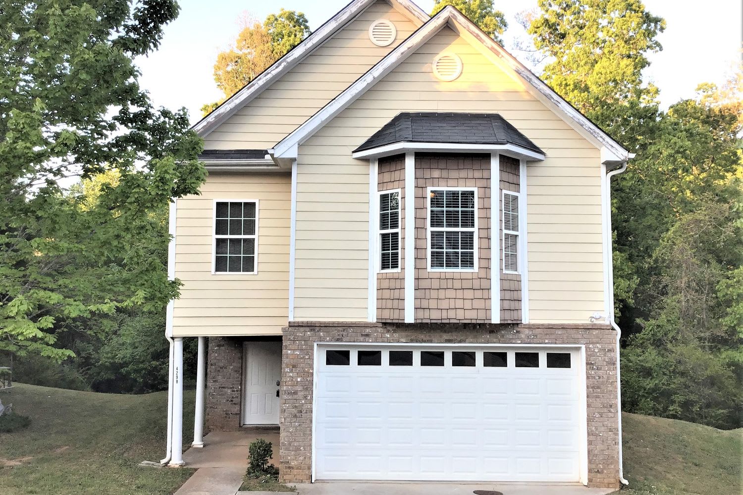 4 Bedroom House – 4298 Traipse Path, Ellenwood, GA 30294