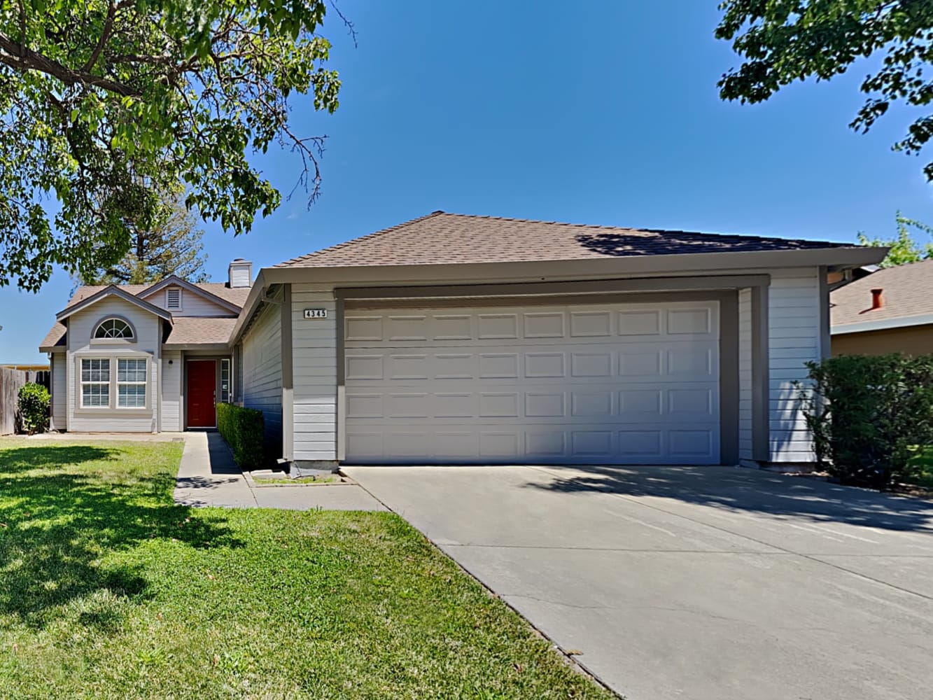 3-Bed House for Rent - 4345 Country Run Way, Antelope, CA