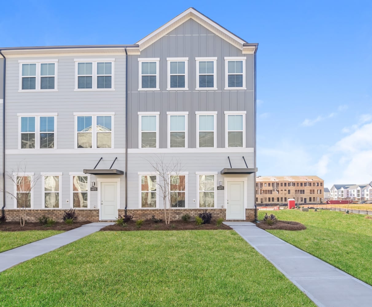 4-Bed House for Rent - 4377 Johnston Oehler Rd, Charlotte, NC