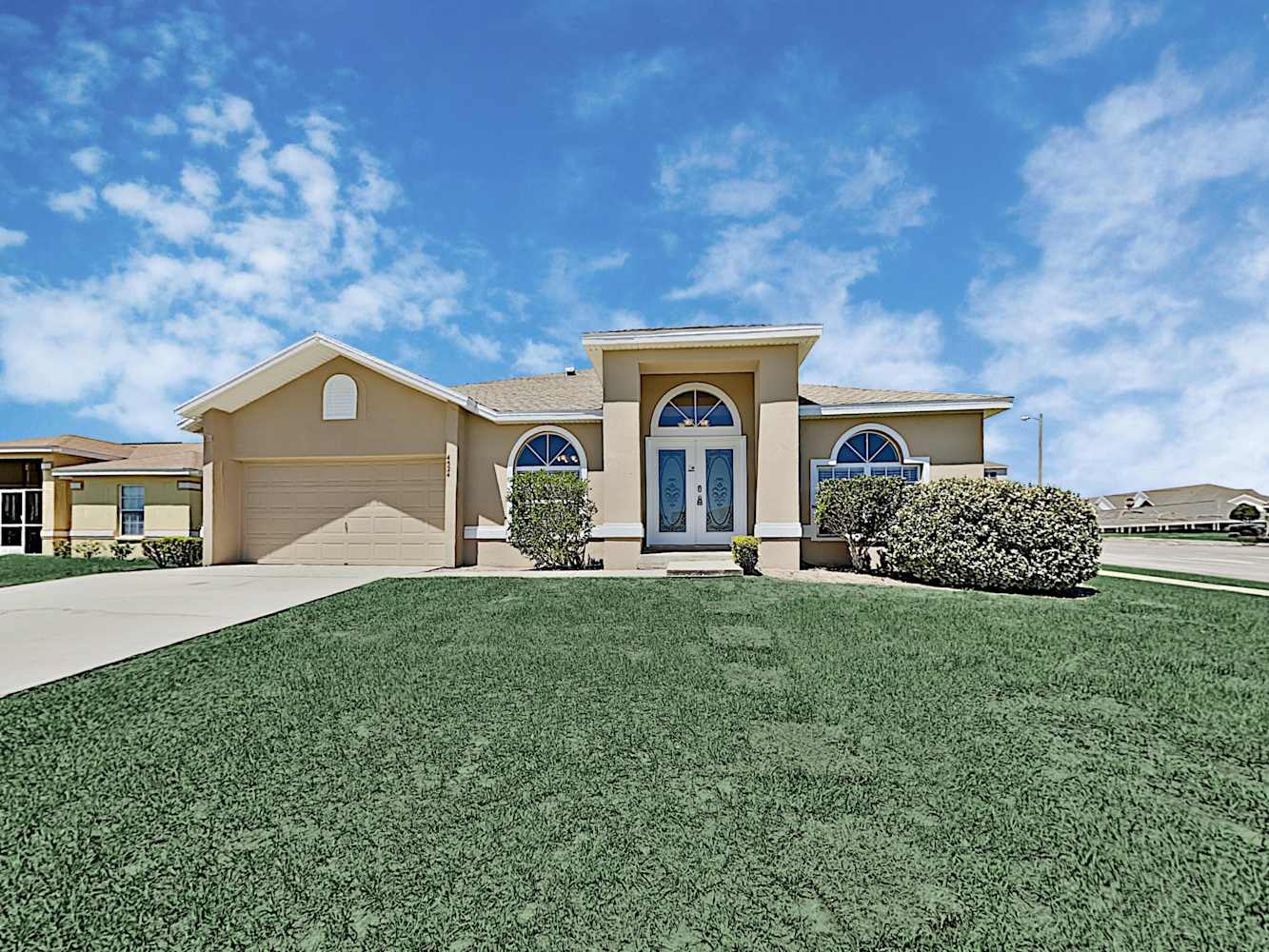 3-Bed Home at 4526 Great Blue Heron Dr, Lakeland