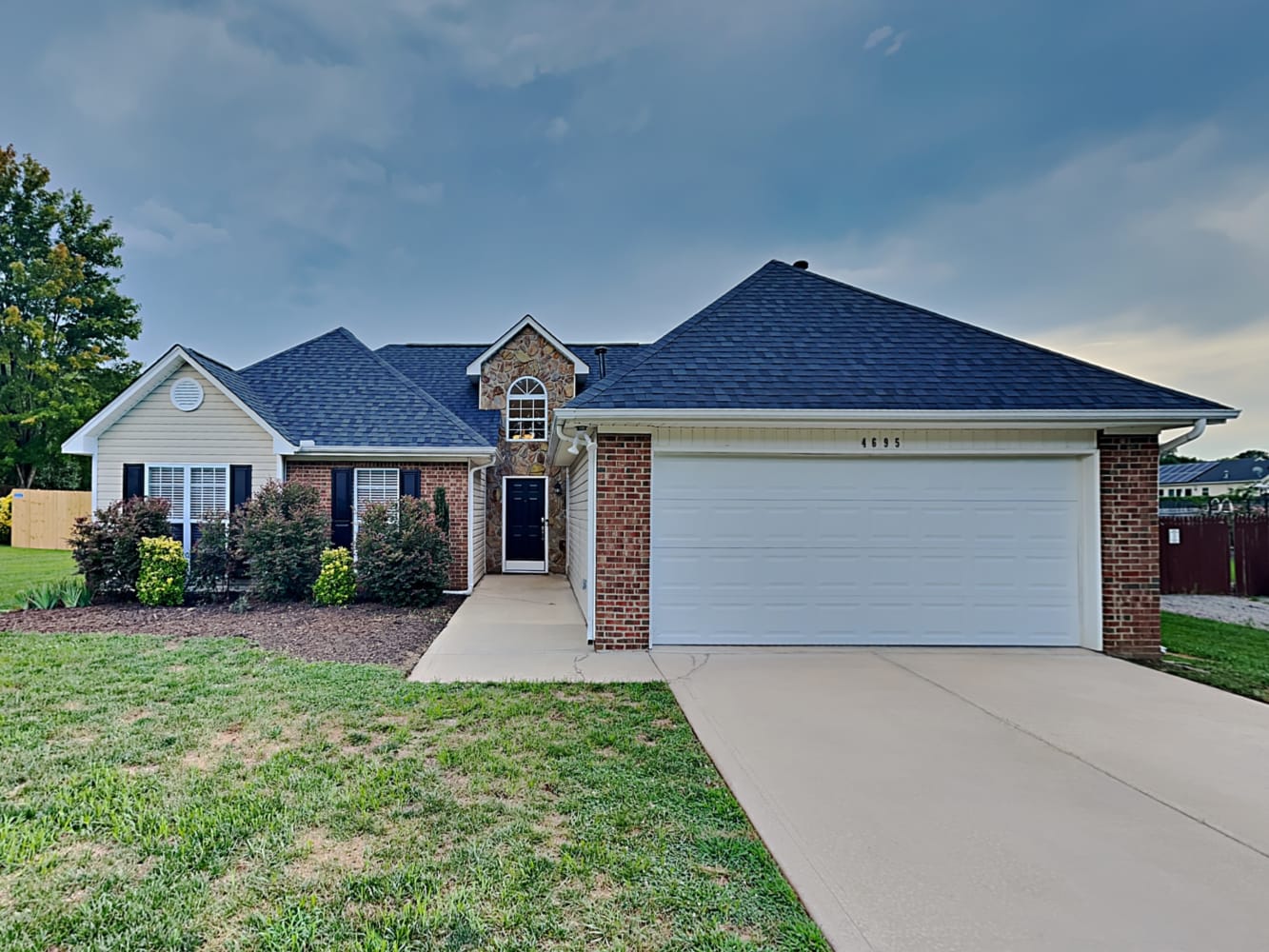3-Bed House for Rent - 4695 Falcon Chase Dr SW, Concord, NC