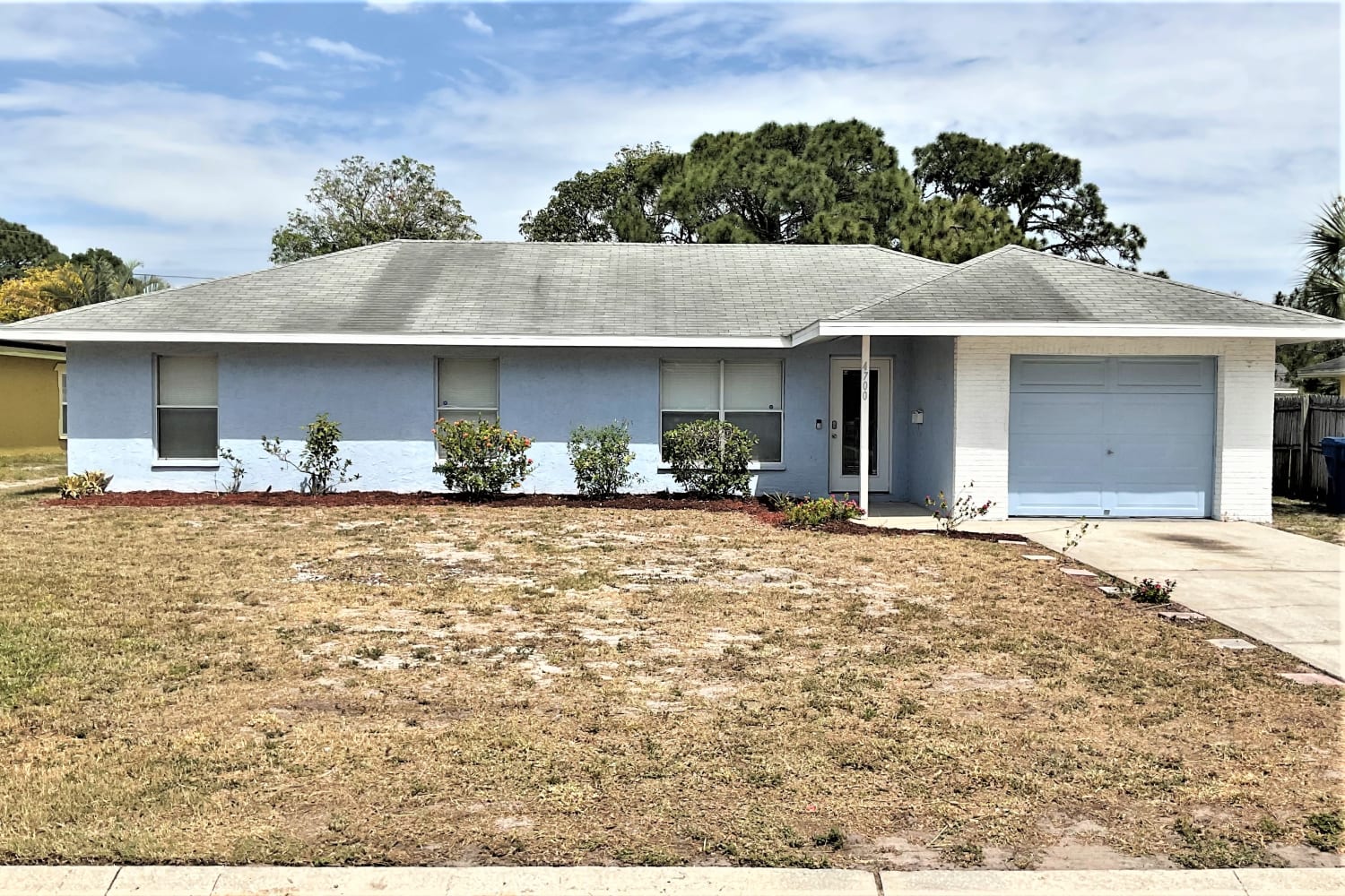 3-Bed House for Rent - 4700 Cortez Way S, Saint Petersburg, FL