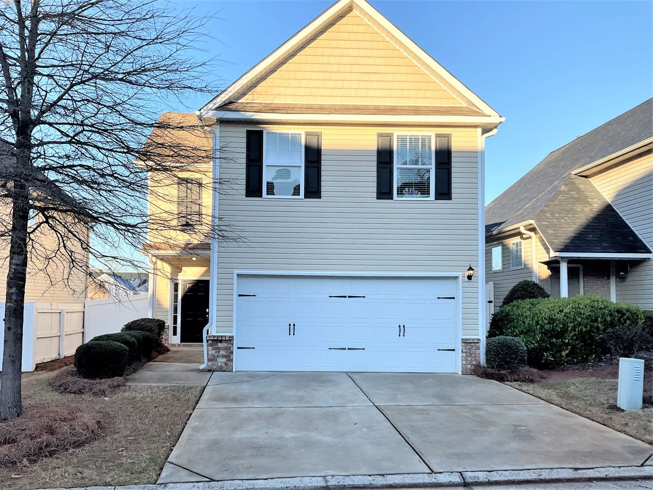 4-Bed Home at 475 Highland Falls Dr, Hiram