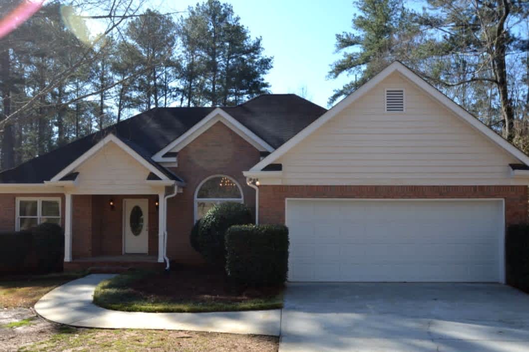 3-Bed House for Rent - 4790 Northbrook Ct, Conyers, GA