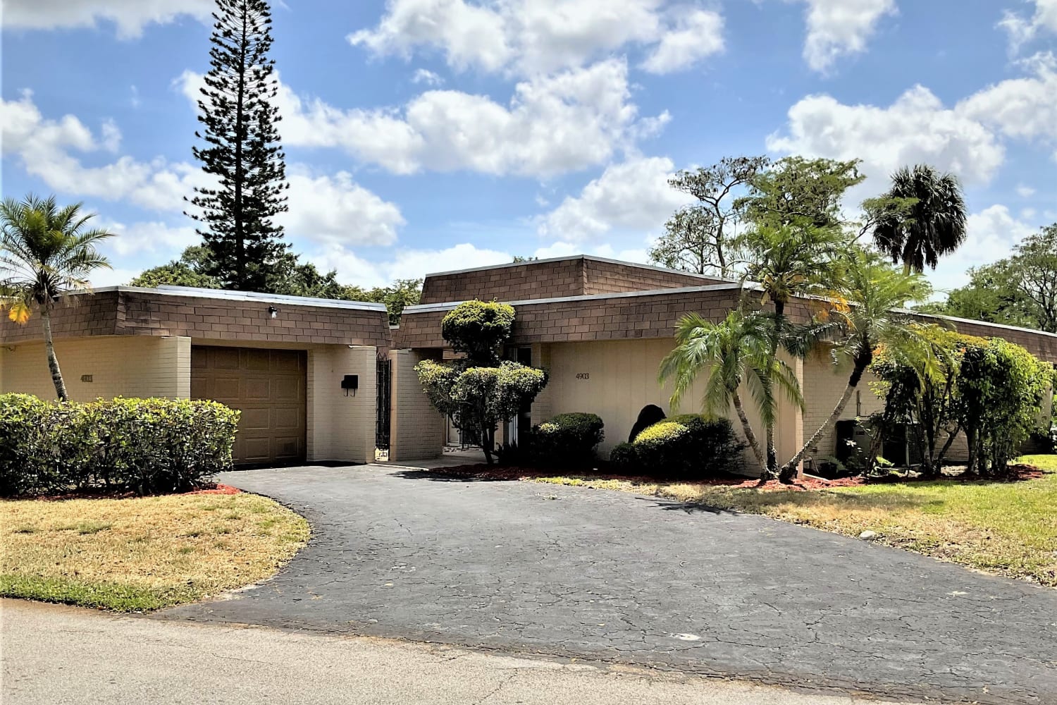 Affordable rental homes in Tamarac, FL