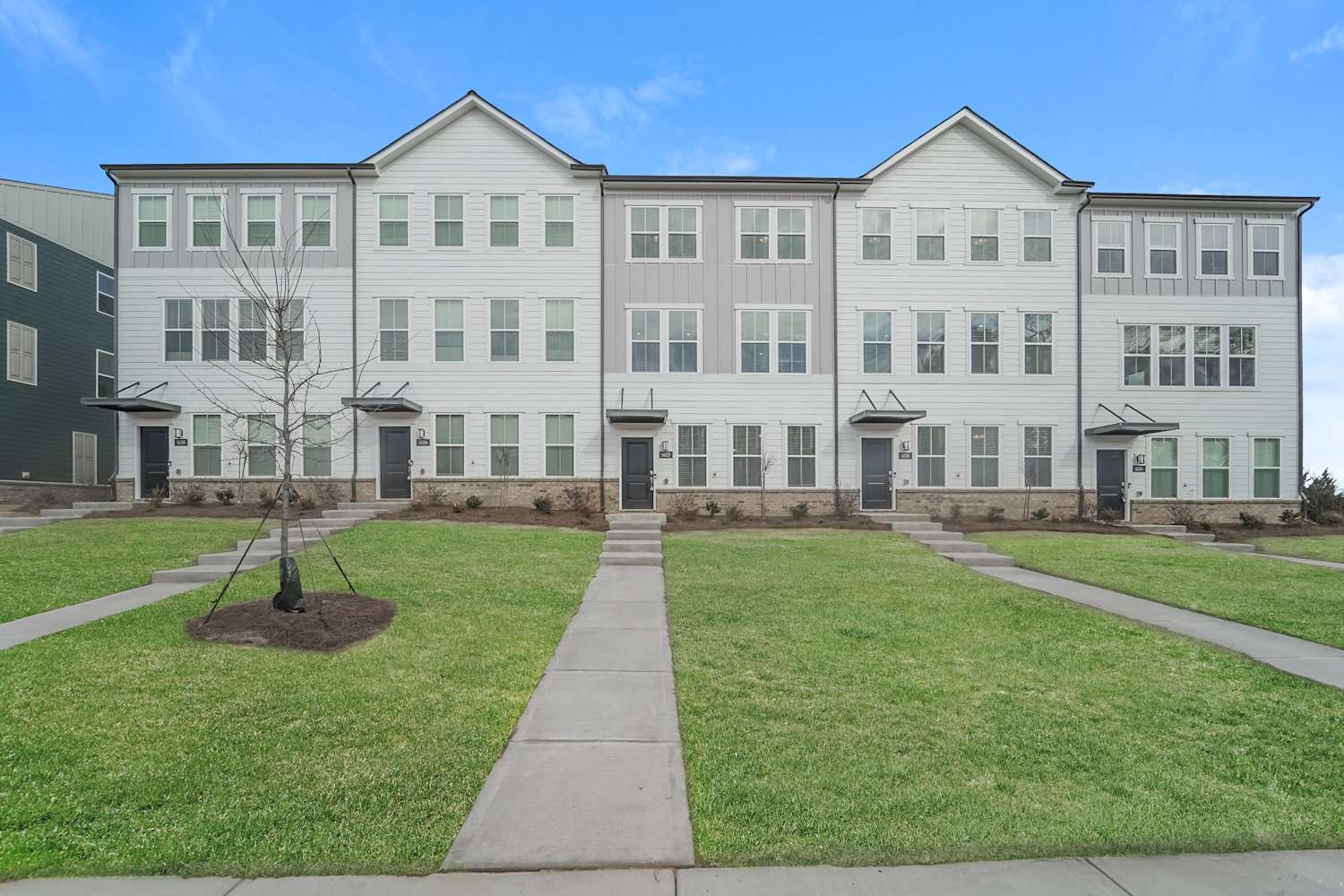 4-Bed Apartment in Smith Farms, Charlotte