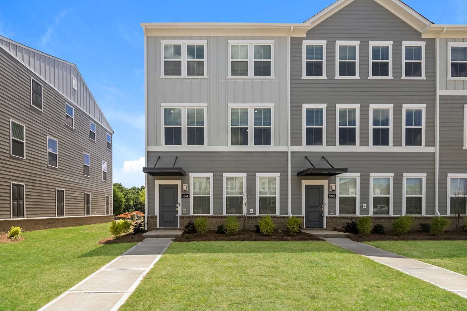 4-Bed Apartment in Smith Farms, Charlotte