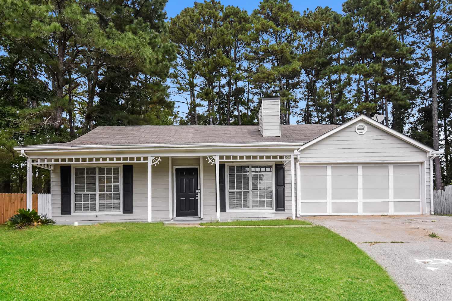 3 Bedroom House – 5252 Station Cir, Norcross, GA 30071