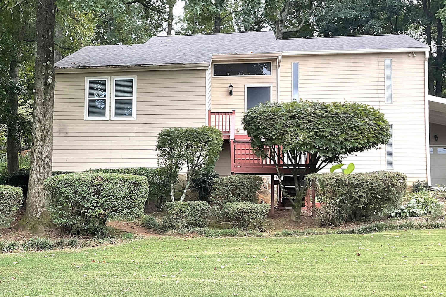 3 Bedroom House – 5345 N Fork Dr SW, Lilburn, GA 30047