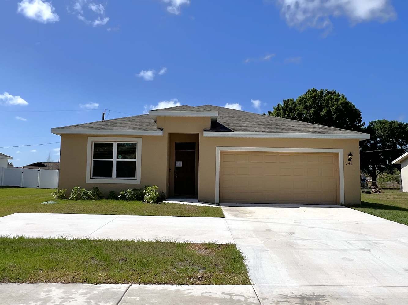4-Bed Home at 548 SW Prima Vista Blvd, Port Saint Lucie