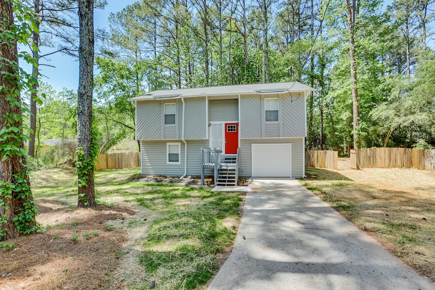 4-Bed House for Rent - 5539 Petite Ct, Lithonia, GA