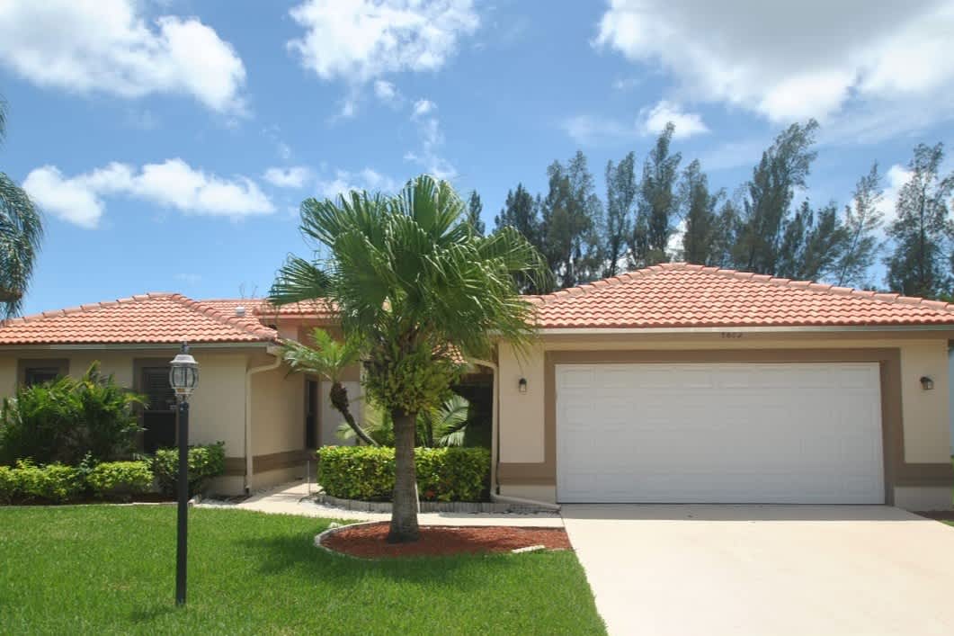 3-Bed House for Rent - 5602 Aspen Ridge Cir, Delray Beach, FL