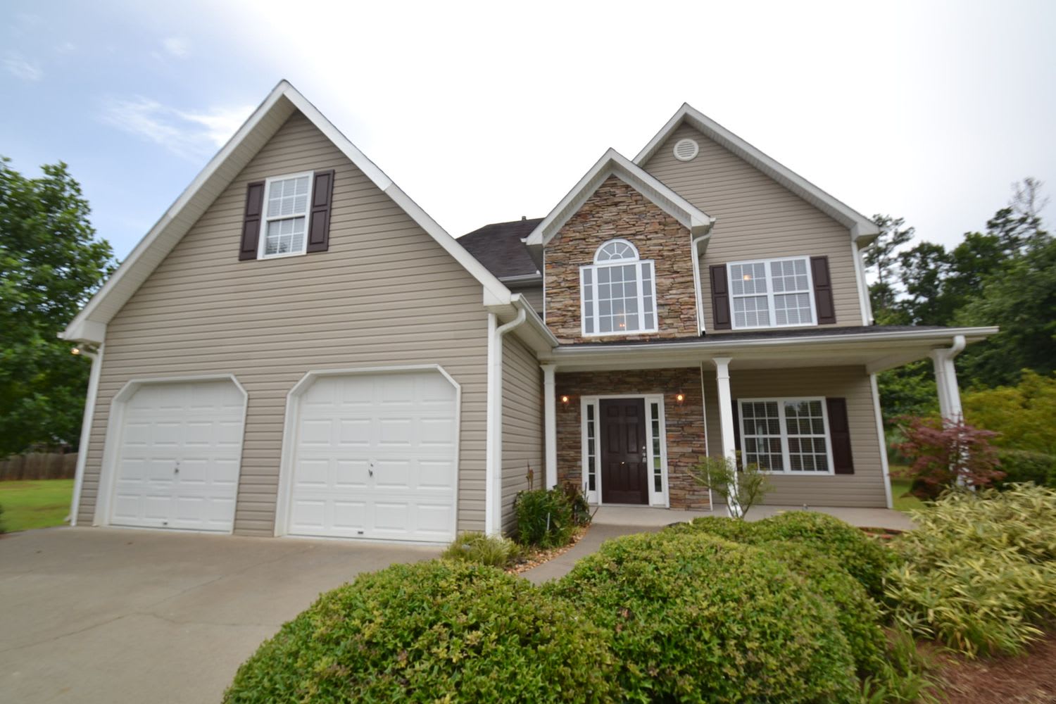 5-Bed Home in null, Powder Springs
