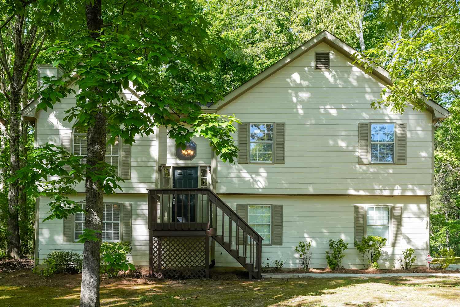 3-Bed House for Rent - 585 Elvina Ct, Dacula, GA