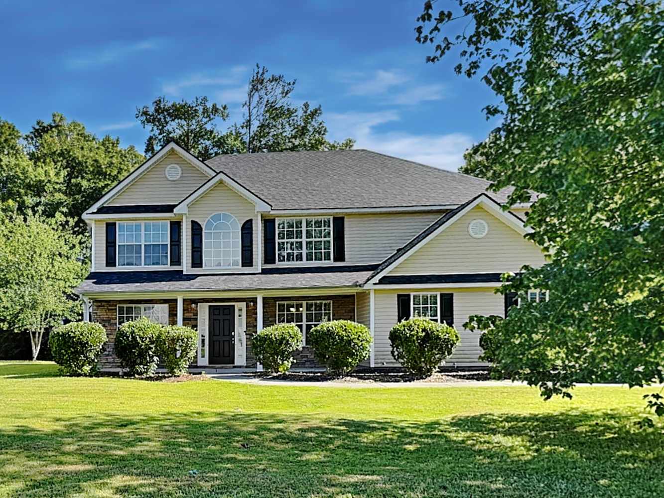 4 Bedroom House – 6000 Autumn Green Dr, Fairburn, GA 30213