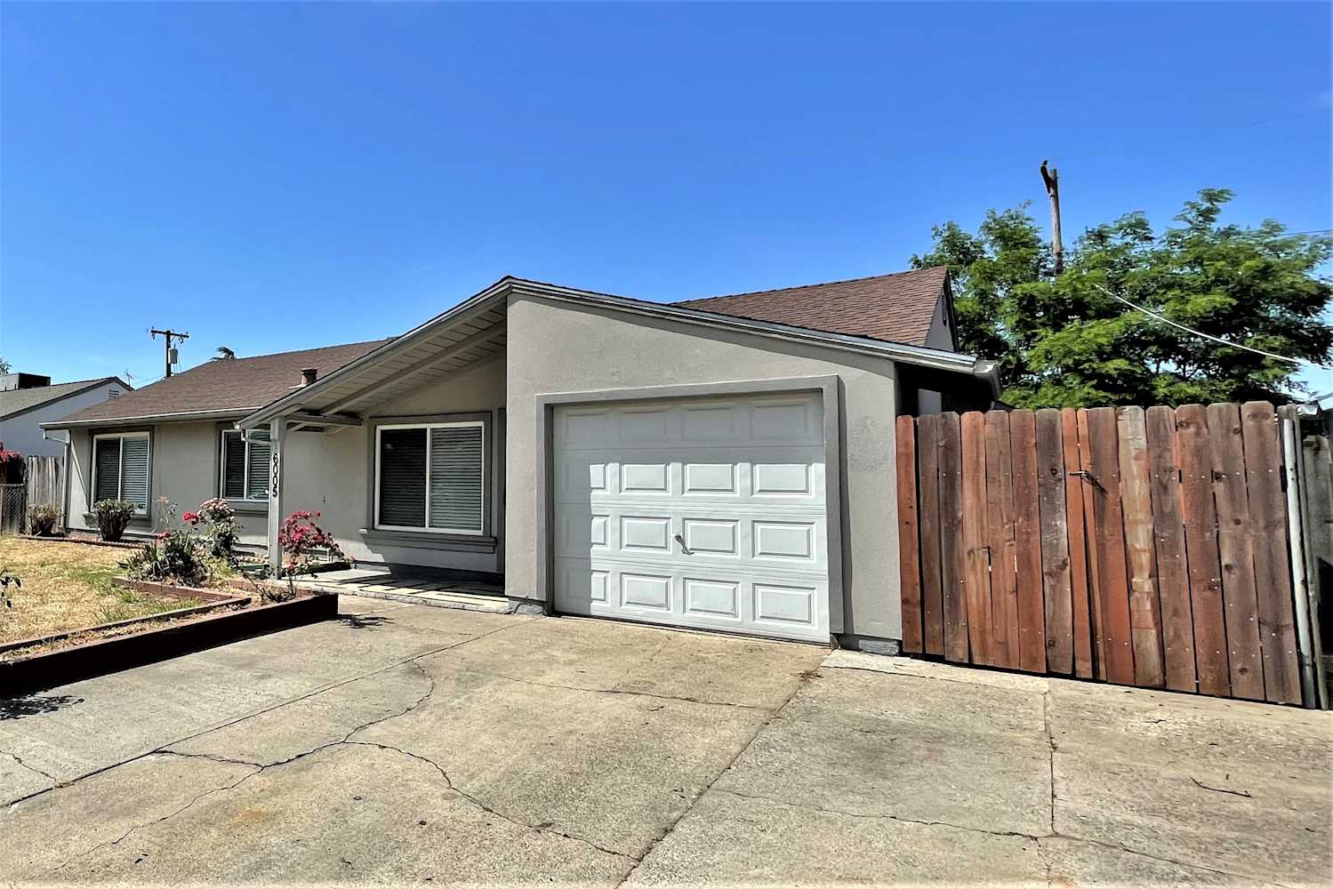 4-Bed Home at 6007 N Haven Dr, North Highlands