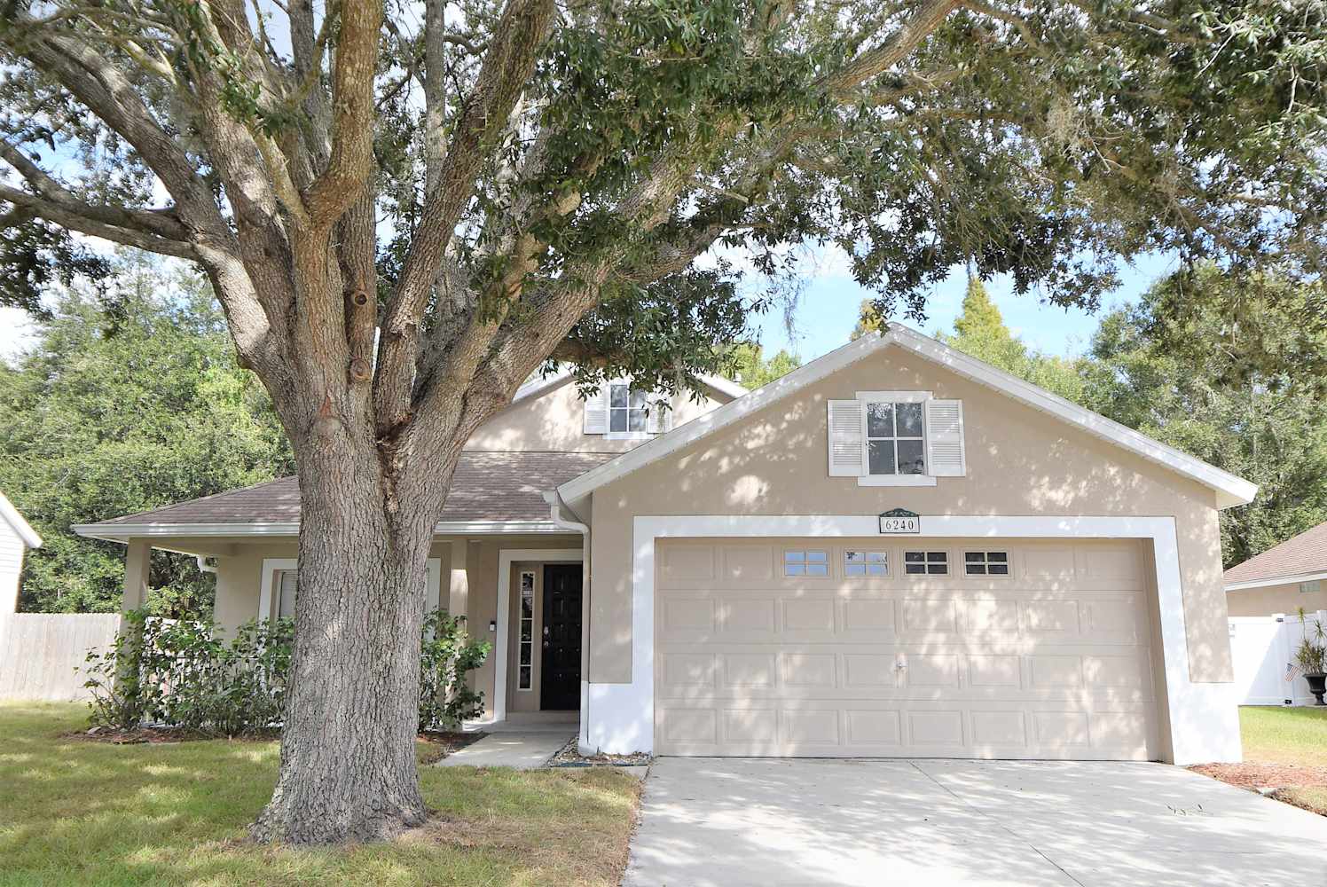 3-Bed Home at 6242 Crickethollow Dr, Riverview
