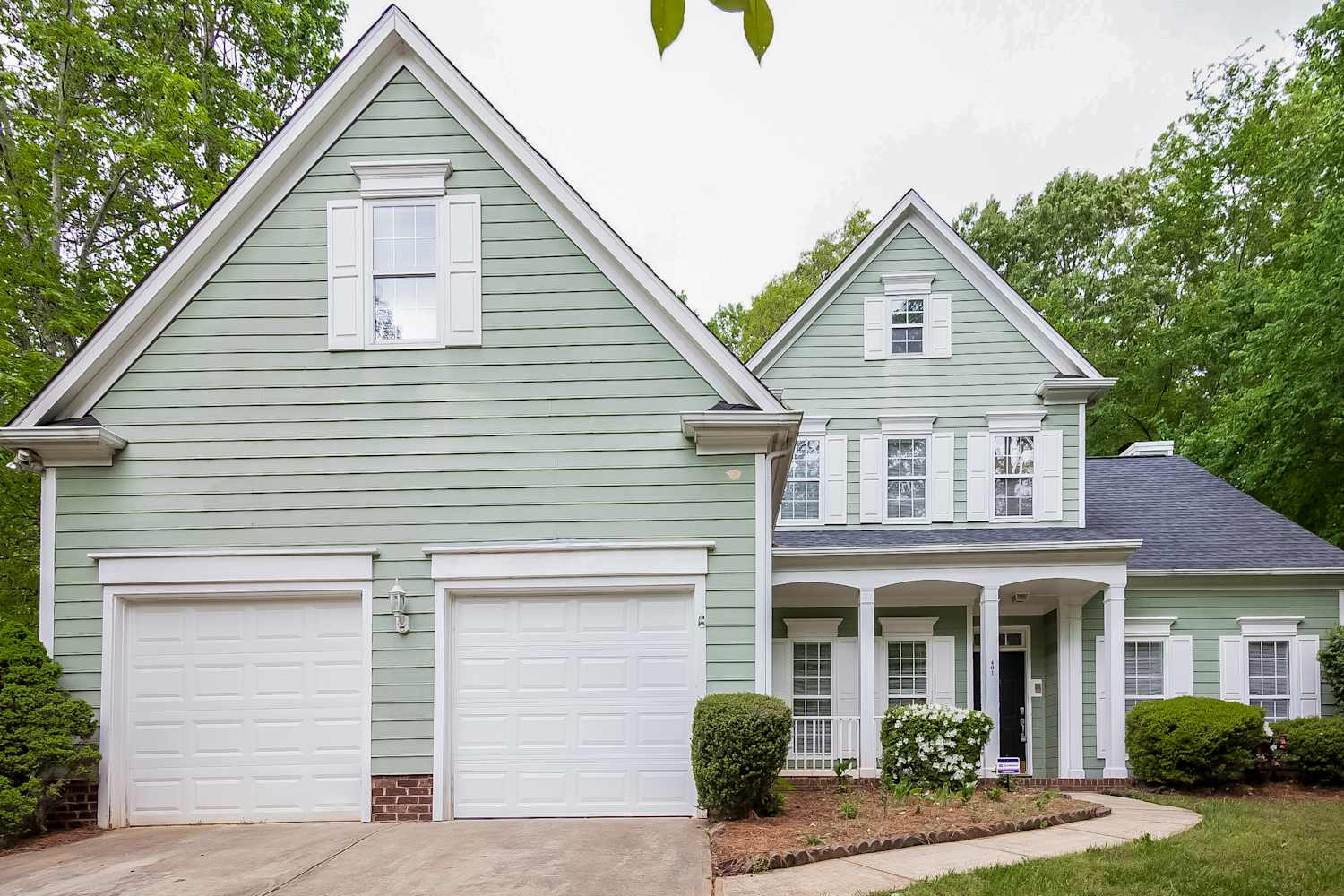4-Bed Home at 6403 Stoxmeade Dr, Mint Hill