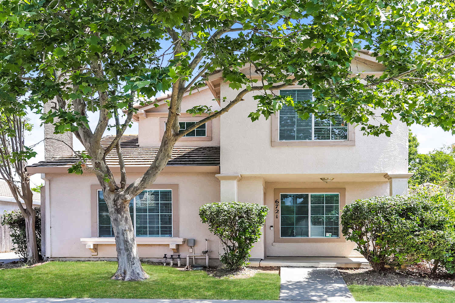 3-Bed Home at 6723 Springridge Way, Elk Grove