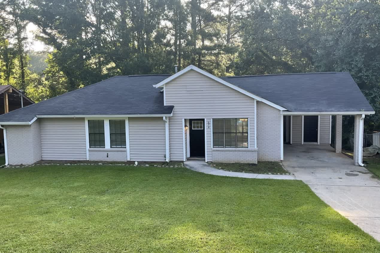 3 Bedroom House – 678 Utoy Cir Sw, Atlanta, GA 30331