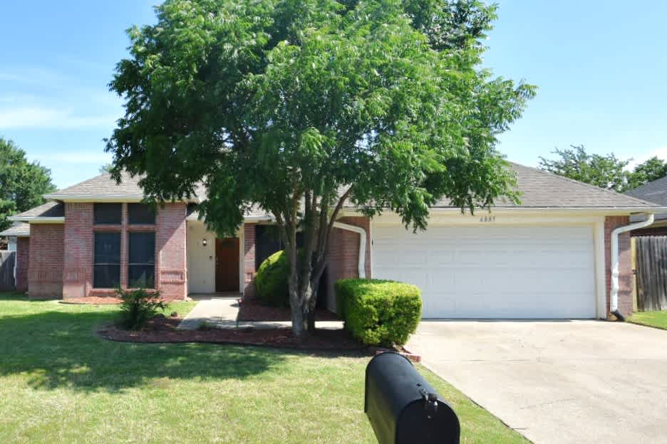 3-Bed House for Rent - 6885 Hickory Hollow Ln, North Richland Hills, TX