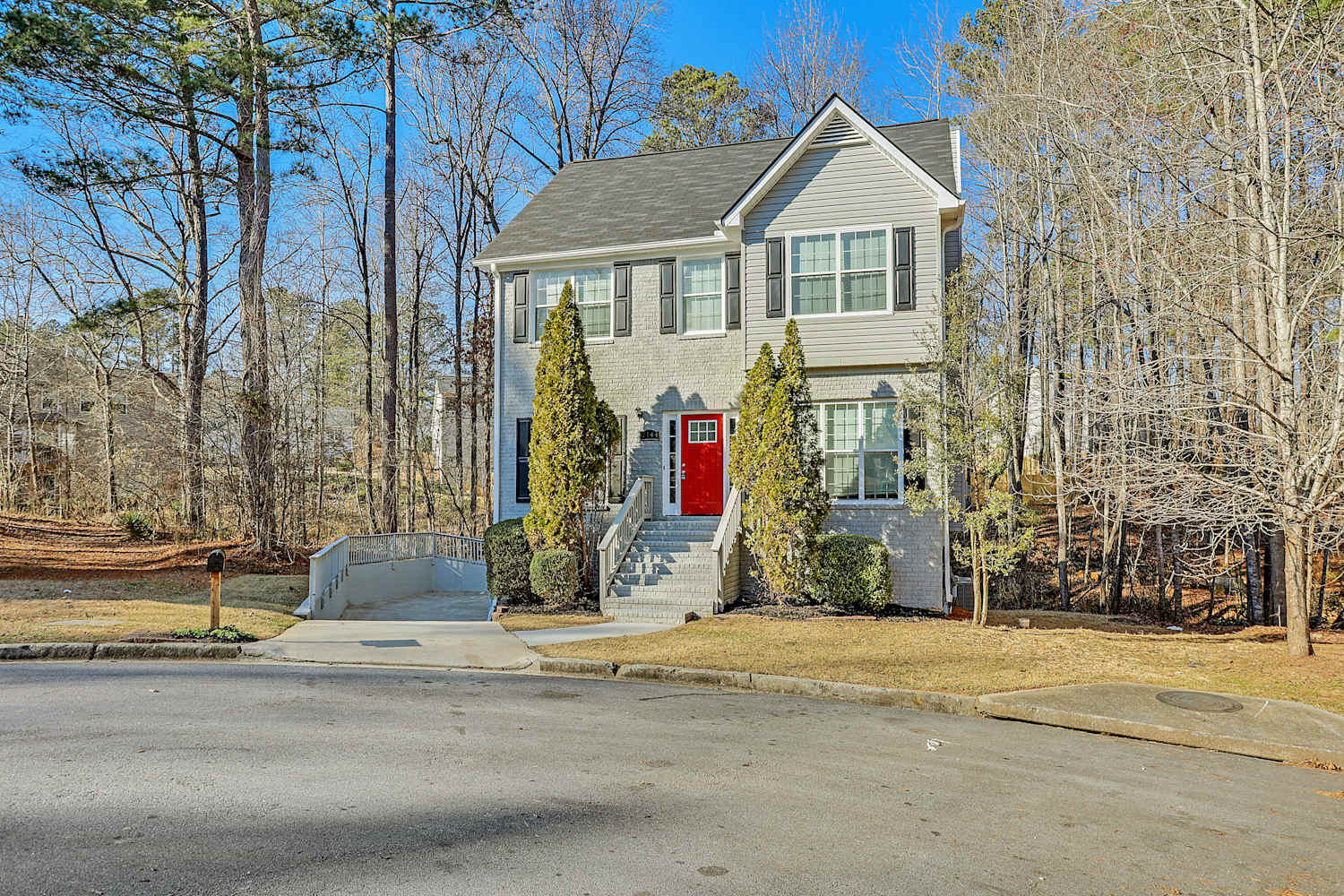 4-Bed House for Rent - 7144 Stonebrook Cir, Lithonia, GA