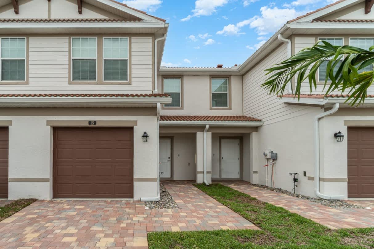 3-Bed Apartment in Greenwood Villas, Fort Myers