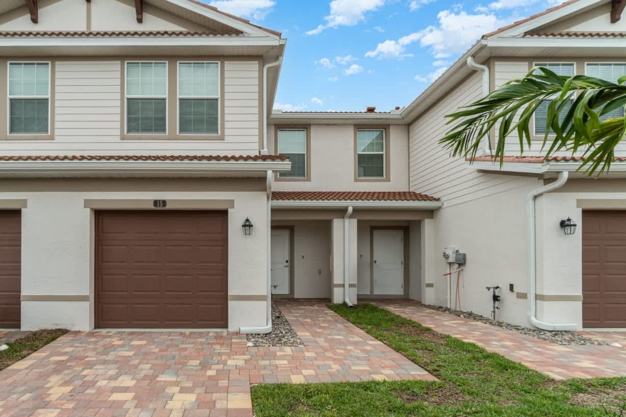 3-Bed House for Rent - 7169 Greenwood Park Cir #54, Fort Myers, FL