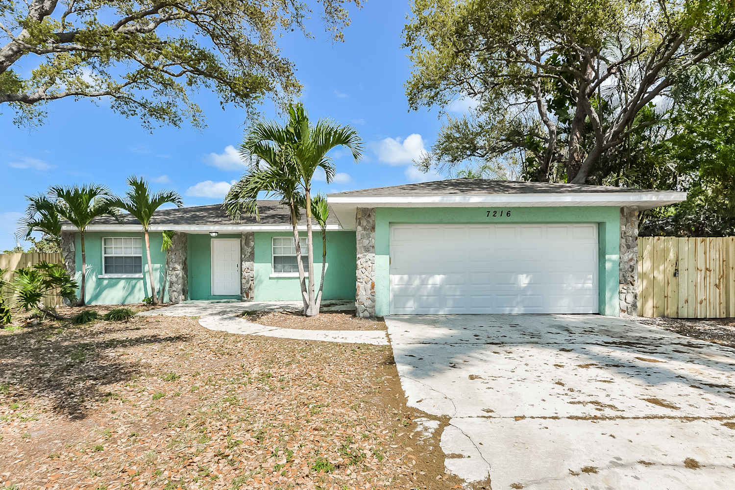 4-Bed Home in null, Bradenton